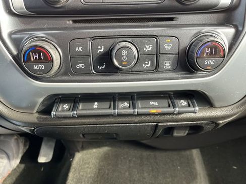 Used 2017 GMC Sierra 1500 SLE w/ SLE Value Package image 18