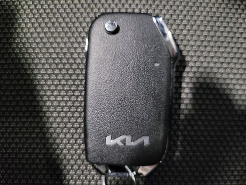Used 2024 Kia Forte LXS FWD image 32