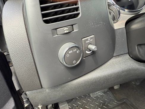 Used 2009 Chevrolet Silverado 1500 LT image 9