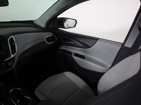 Used 2024 Chevrolet Equinox LS w/ Driver Confidence II Package image 32