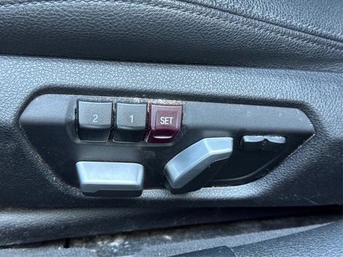 Used 2016 BMW 320i Sedan image 20