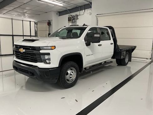 Used 2024 Chevrolet Silverado 3500 W/T w/ Snow Plow Prep Package image 3