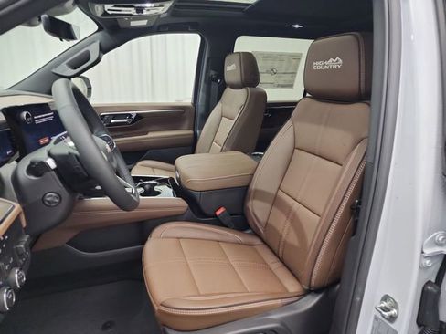New 2026 Chevrolet Suburban High Country w/ Sun And Tow Package image 14