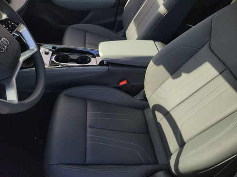 New 2026 Audi Q3 quattro 2.0T image 17