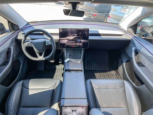 Used 2026 Tesla Model Y 2WD image 14
