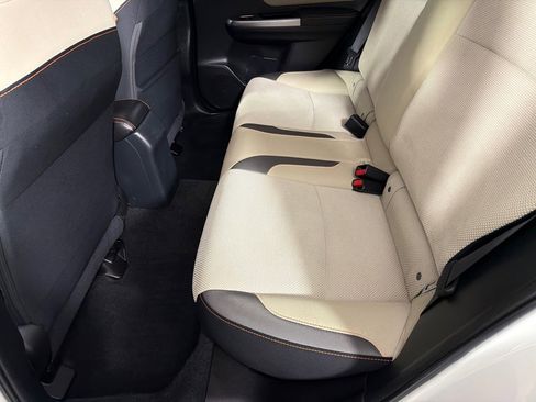 Used 2017 Subaru Crosstrek 2.0i Premium image 19