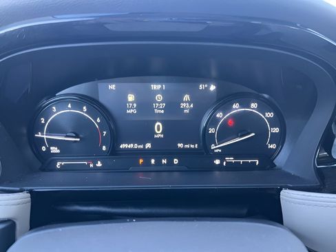 Used 2022 Lincoln Corsair Standard w/ Premium Package image 10