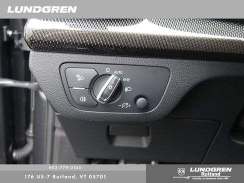 Certified 2024 Audi SQ5 Premium Plus image 12