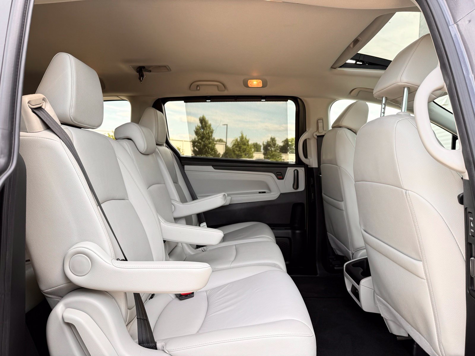 Used 2025 Honda Odyssey EX-L image 21