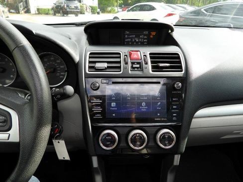 Used 2017 Subaru Forester 2.5i Premium w/ All-Weather Package image 29