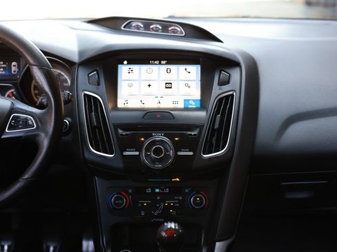 Used 2017 Ford Focus ST w/ Equipment Group 401A image 44