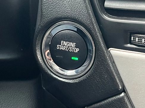 Used 2018 GMC Yukon XL SLT w/ Open Road Package image 44