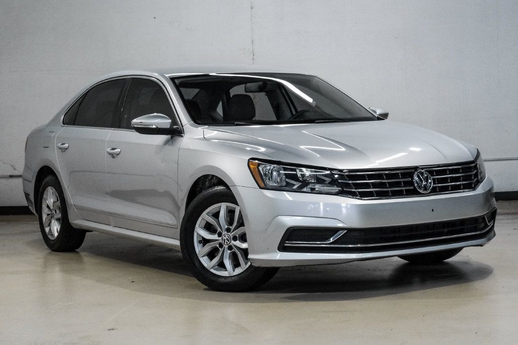 Used 2016 Volkswagen Passat 1.8T S FWD image 8