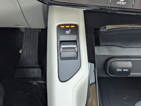 New 2025 Kia Telluride S image 29