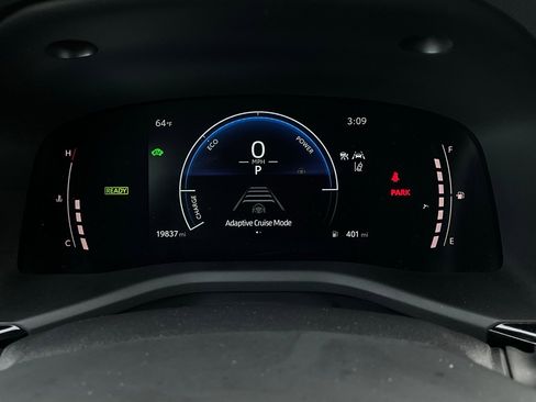 Used 2025 Toyota Camry SE image 37