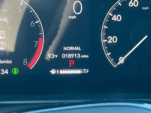 Used 2024 Honda HR-V EX-L image 11