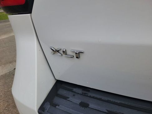 Used 2023 Ford Expedition XLT RWD image 5