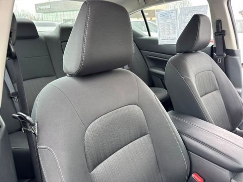 Used 2025 Nissan Altima 2.5 SV image 24