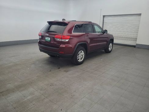 Used 2019 Jeep Grand Cherokee Laredo AWD/4WD image 9