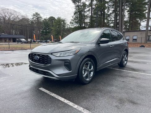 Used 2024 Ford Escape ST-Line w/ Cold Weather Package image 2