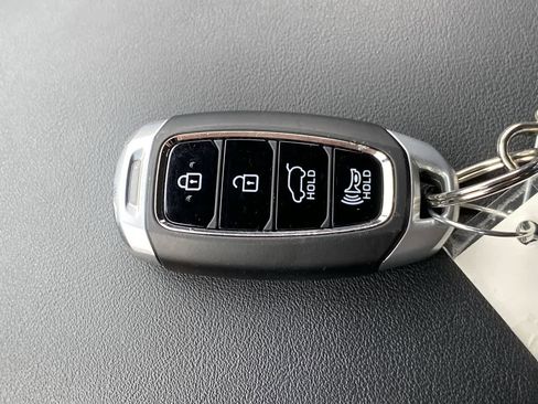 Used 2020 Hyundai Santa Fe Limited image 35