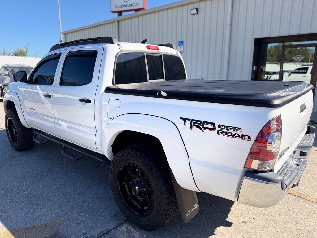 Used 2015 Toyota Tacoma 4x4 Double Cab w/ TRD Off-Road Package image 3
