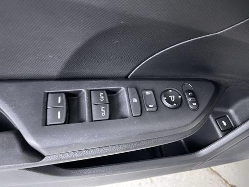 Used 2019 Honda Civic LX image 11