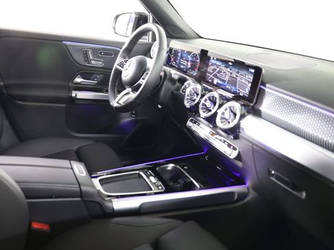 Certified 2025 Mercedes-Benz GLB 250 4MATIC image 61