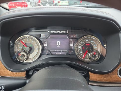 Used 2022 RAM 1500 Limited w/ Body Color Bumper Group image 11