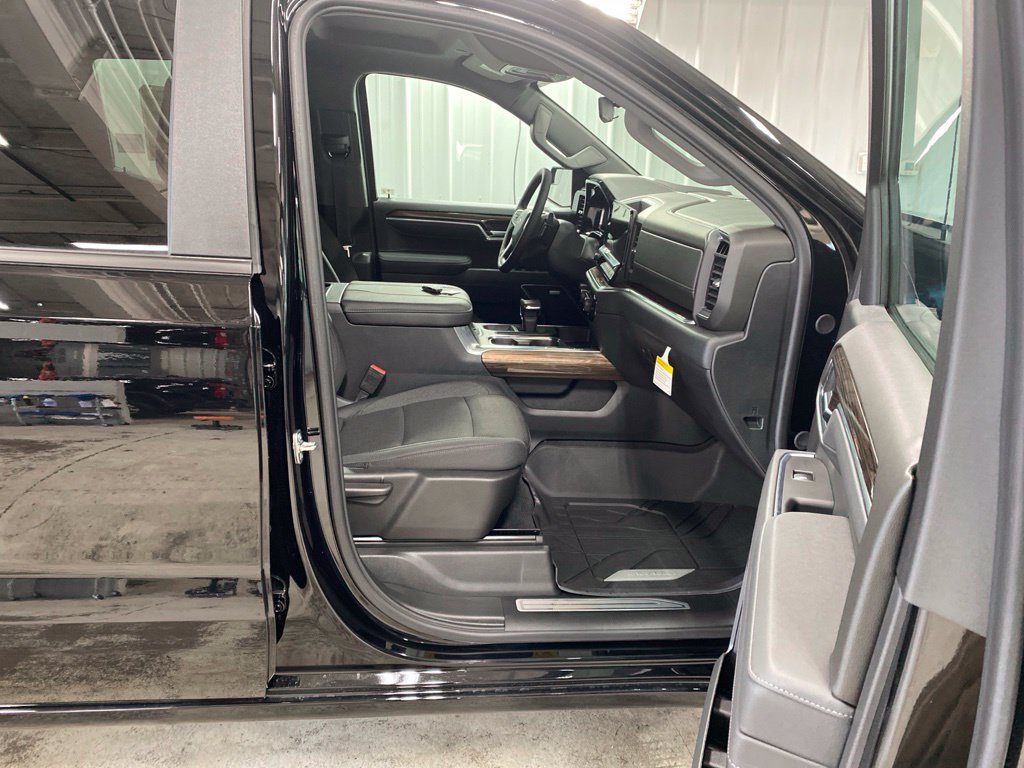 New 2026 Chevrolet Silverado 1500 RST w/ Convenience Package II AWD/4WD image 27