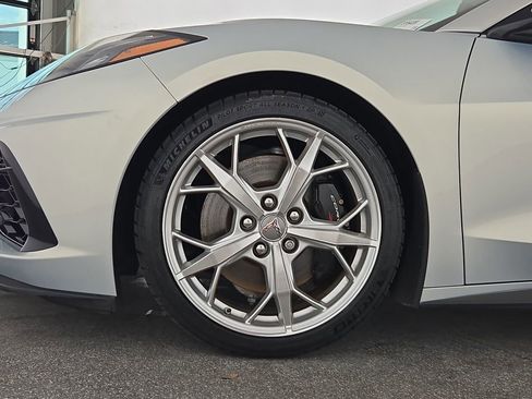 Used 2021 Chevrolet Corvette Stingray Preferred Cpe w/ Z51 Performance Package RWD image 33