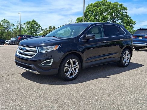Used 2018 Ford Edge Titanium FWD image 6