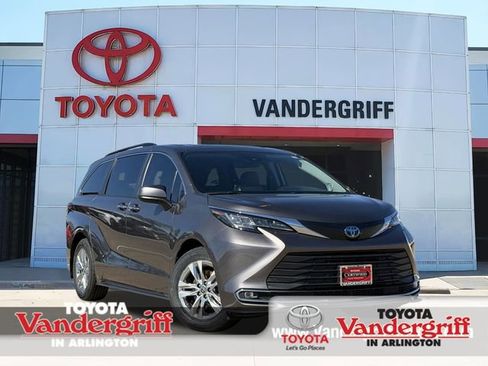 Certified 2023 Toyota Sienna XLE w/ XLE Plus Package image 1