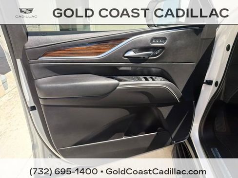 Used 2023 Cadillac Escalade Premium Luxury AWD/4WD image 20
