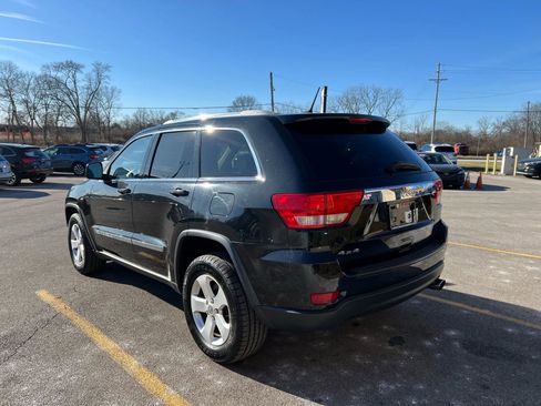 Used 2012 Jeep Grand Cherokee Laredo w/ Laredo E Group image 7
