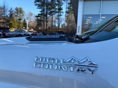 Used 2020 Chevrolet Silverado 2500 High Country w/ Z71 Off-Road Package image 13