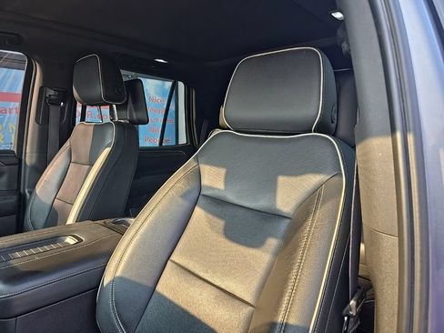 Used 2021 GMC Yukon SLT w/ SLT Premium Package AWD/4WD image 37