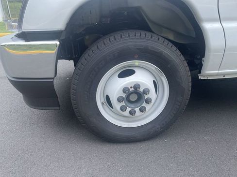 New 2026 Ford E-350 and Econoline 350 Super Duty w/ Power Equipment Group image 4