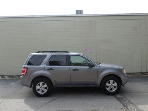 Used 2008 Ford Escape XLT image 1