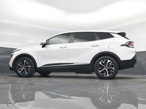 Certified 2024 Kia Sportage EX image 50