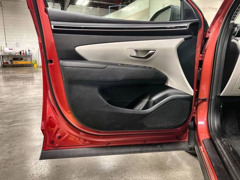 Used 2023 Hyundai Tucson SEL w/ Convenience Package image 16