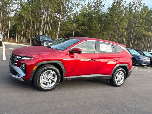 New 2026 Hyundai Tucson SE image 2