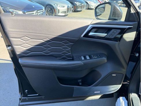 New 2026 Mitsubishi Outlander SEL Black Edition image 9