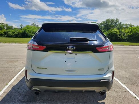 Used 2019 Ford Edge SEL w/ Equipment Group 201A FWD image 5