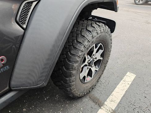 Used 2020 Jeep Wrangler Unlimited Rubicon w/ LED Lighting Group AWD/4WD image 11