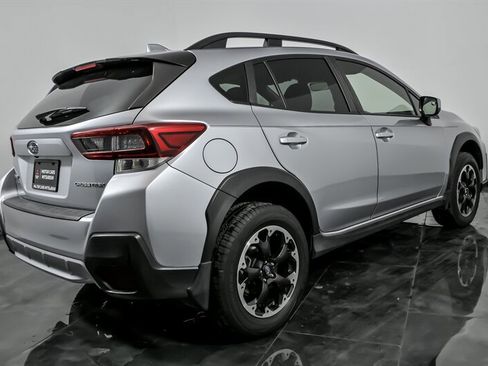 Used 2022 Subaru Crosstrek 2.0i Premium image 11