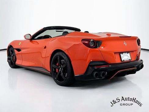 Used 2020 Ferrari Portofino RWD image 5