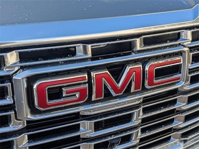 New 2026 GMC Yukon XL Denali AWD/4WD image 13