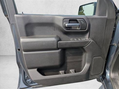 Used 2019 Chevrolet Silverado 1500 Custom w/ Custom Value Package image 18