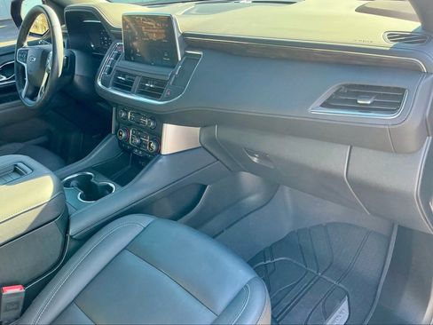 Used 2024 Chevrolet Tahoe Z71 w/ Luxury Package image 23